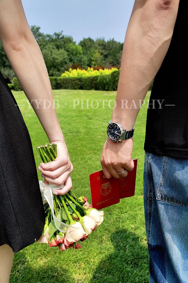 定格幸福瞬间 大连YDB摄影下的婚姻登记美好时光